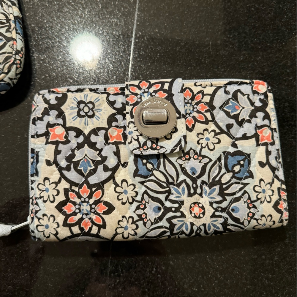 Vera Bradley Women's Cotton Turnlock Wallet